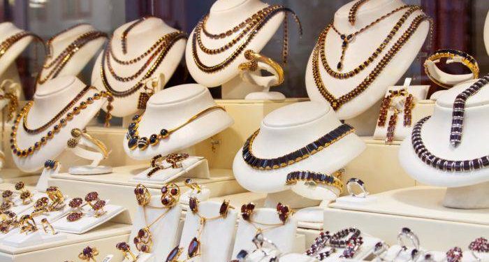 How to start a jewelry and accessories business; A step-by-step guide. -  SmartPreneur